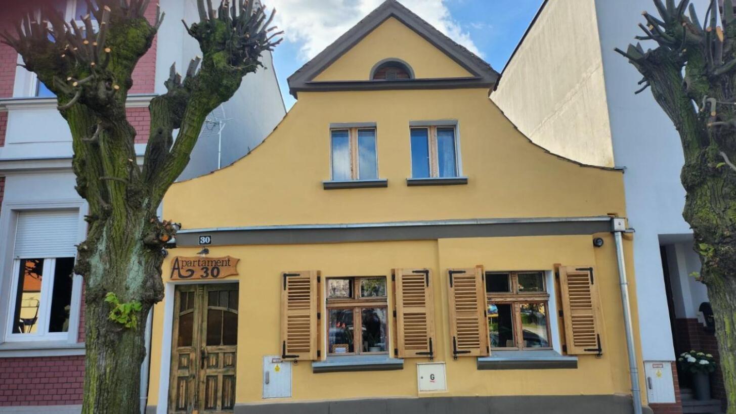 Apartament Rynek 30 オシェチュナ エクステリア 写真